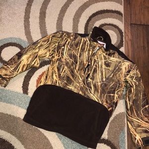 Boy’s Game Hide Pullover